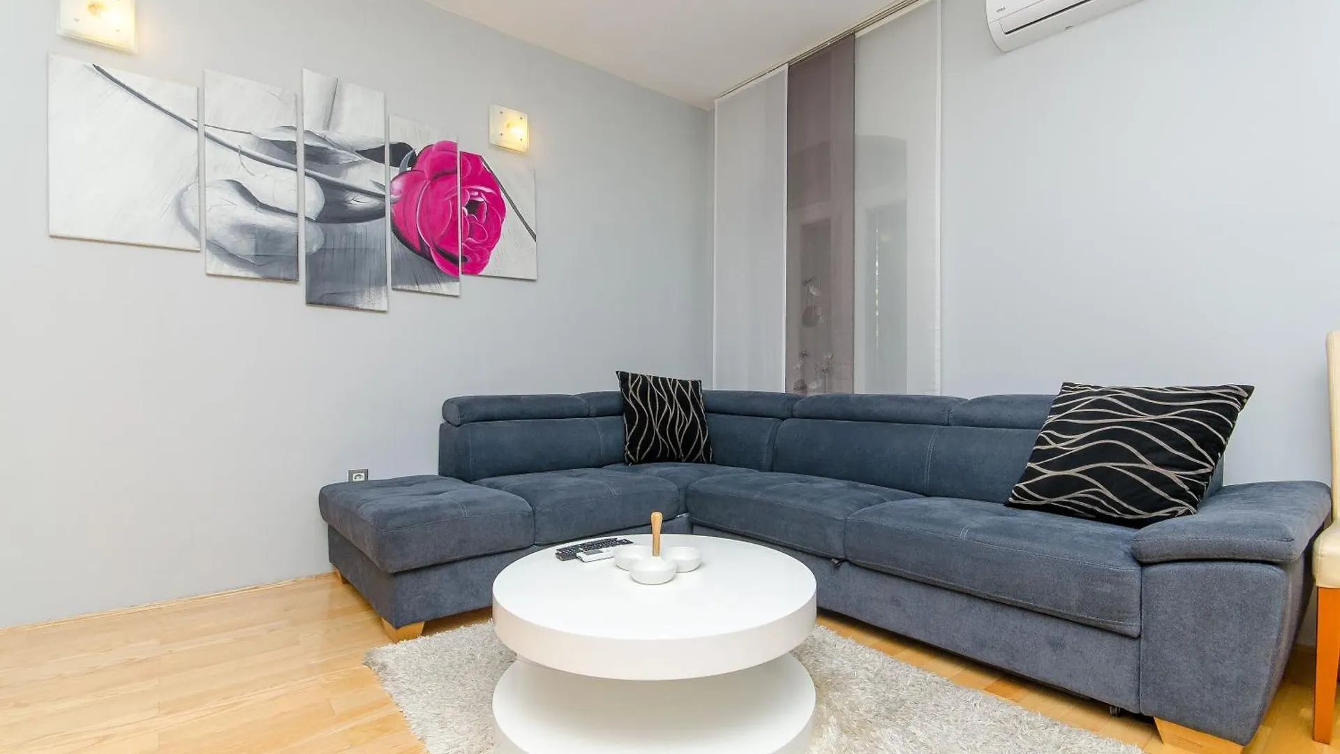 Stone Rose In Center Apartment Split 0*,  Croatia